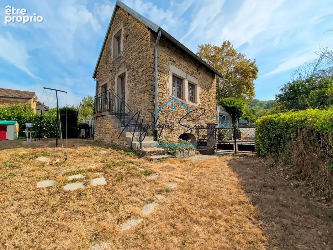  MANTRY – Maison mitoyenne avec maisonnette en pierre et beaux volumes - photo 30