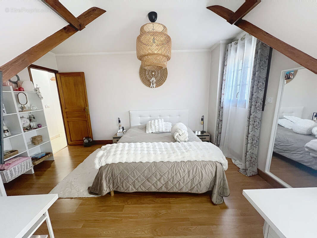 Maison à PARAY-VIEILLE-POSTE