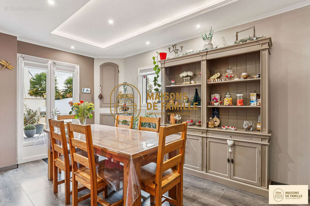 Maison à VERNEUIL-SUR-SEINE