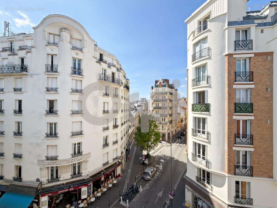 Appartement à PARIS-20E