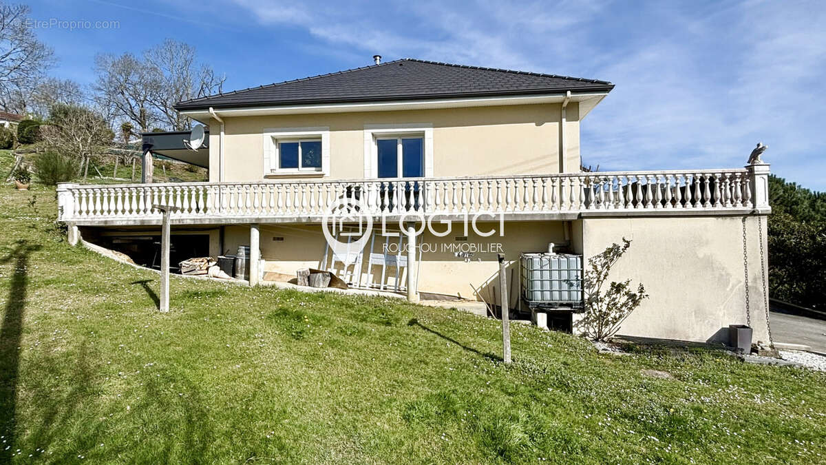 Maison à VIELLENAVE-D'ARTHEZ