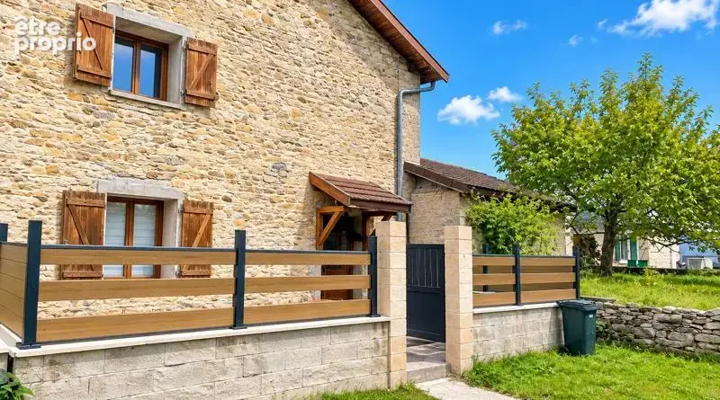 Maison à MONTALIEU-VERCIEU