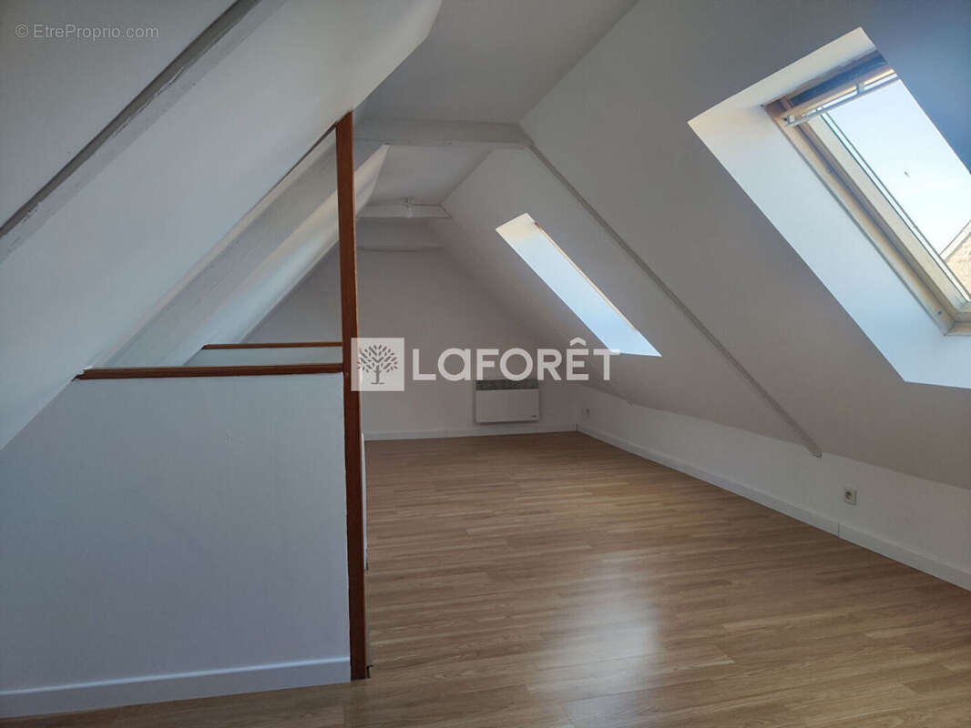 Plus de 70 m² de charme au coeur de Goudelin, à deux pas du littoral ! - photo 11