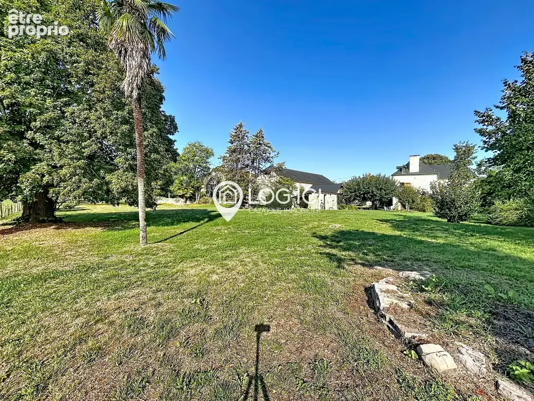 ARROS DE NAY - Véritable enclos béarnais rénové édifié sur un terrain de 3900 m2 - photo 3