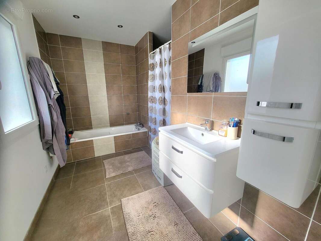 Photo 7 - Maison à CHAVANOZ