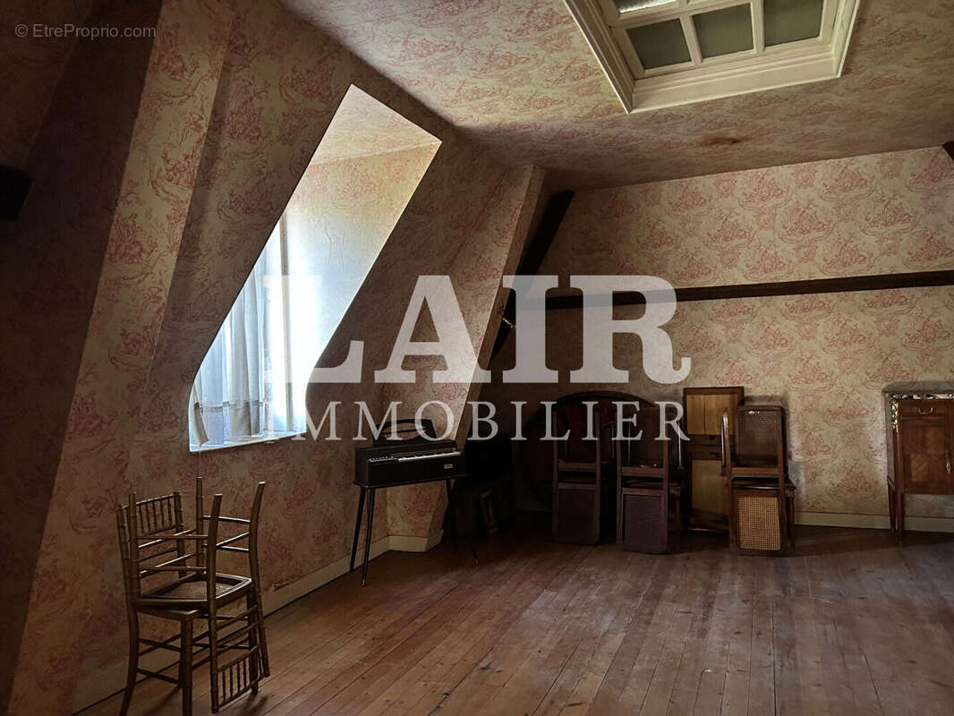 Maison bourgeoise  en centre ville d'Argentan ref T14654 - photo 14