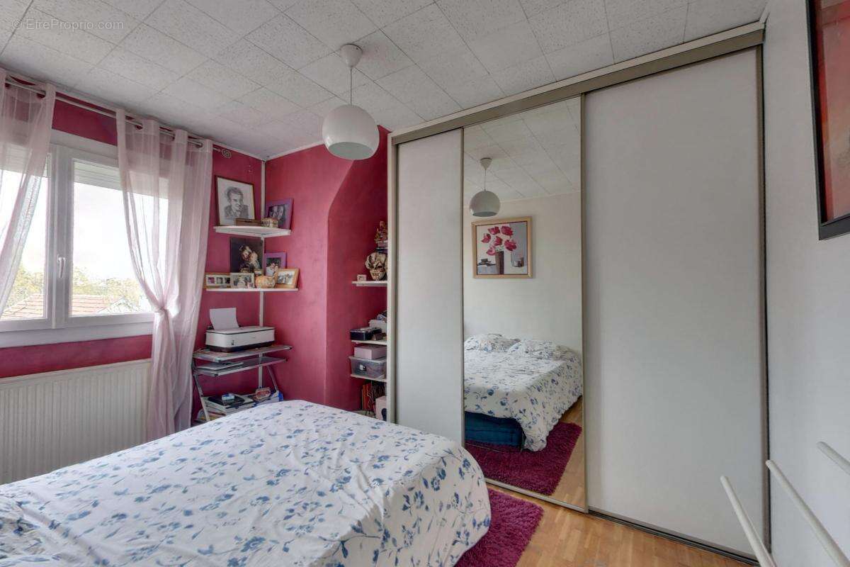 Maison à TREMBLAY-EN-FRANCE