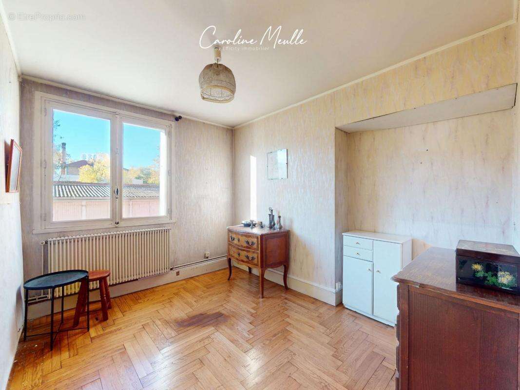 Appartement à LYON-8E