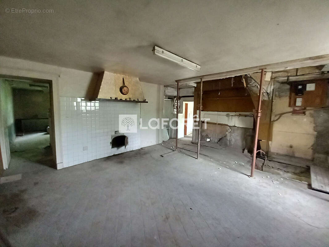 Maison à DOUCIER