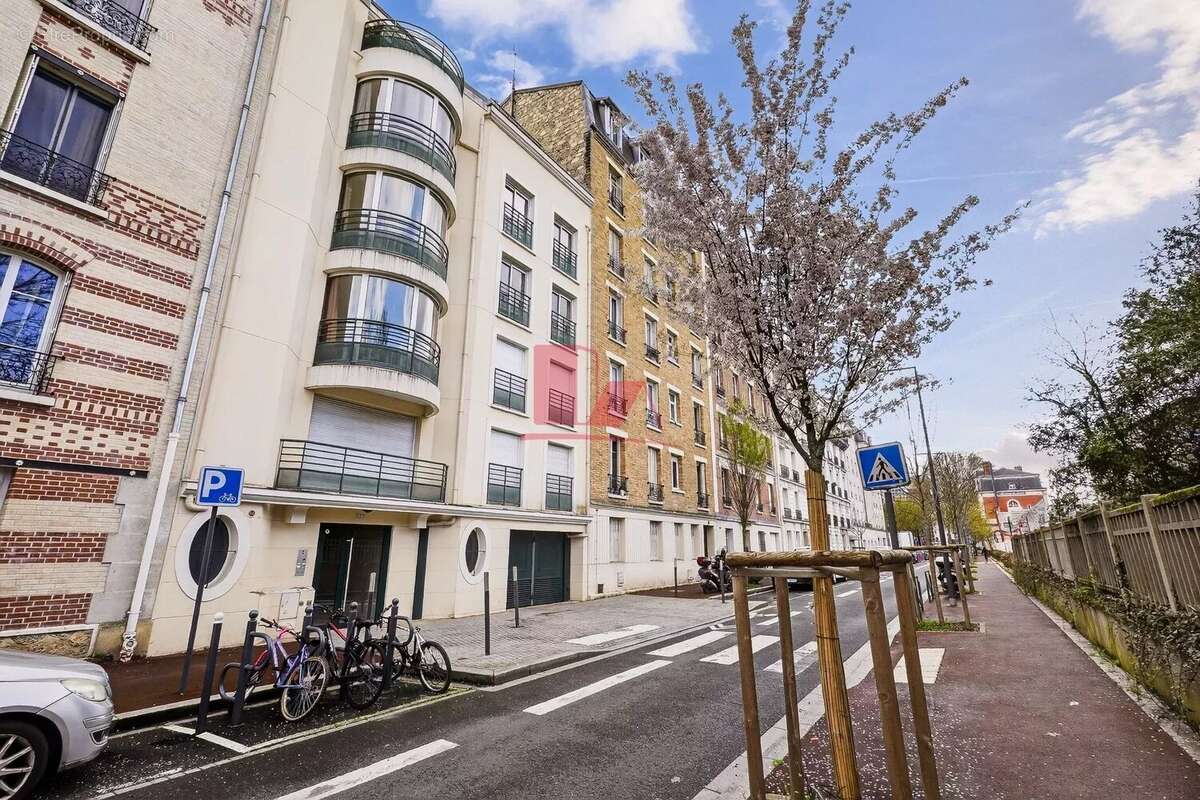 Appartement à ISSY-LES-MOULINEAUX