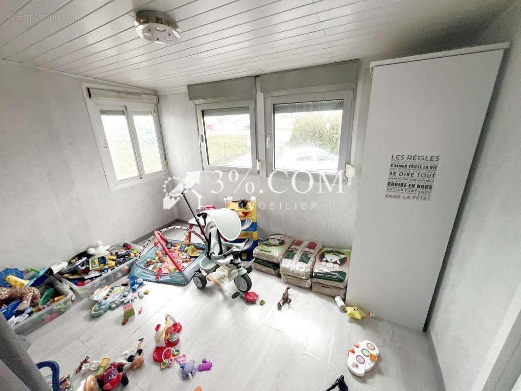 Maison à ROSIERES-AUX-SALINES