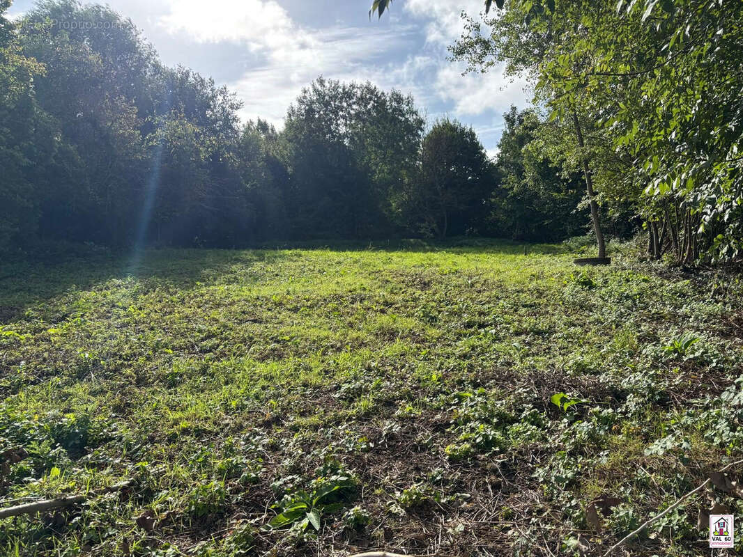 Terrain à LIANCOURT