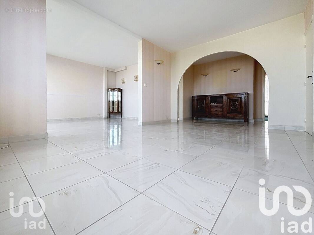 Photo 1 - Appartement à TROYES