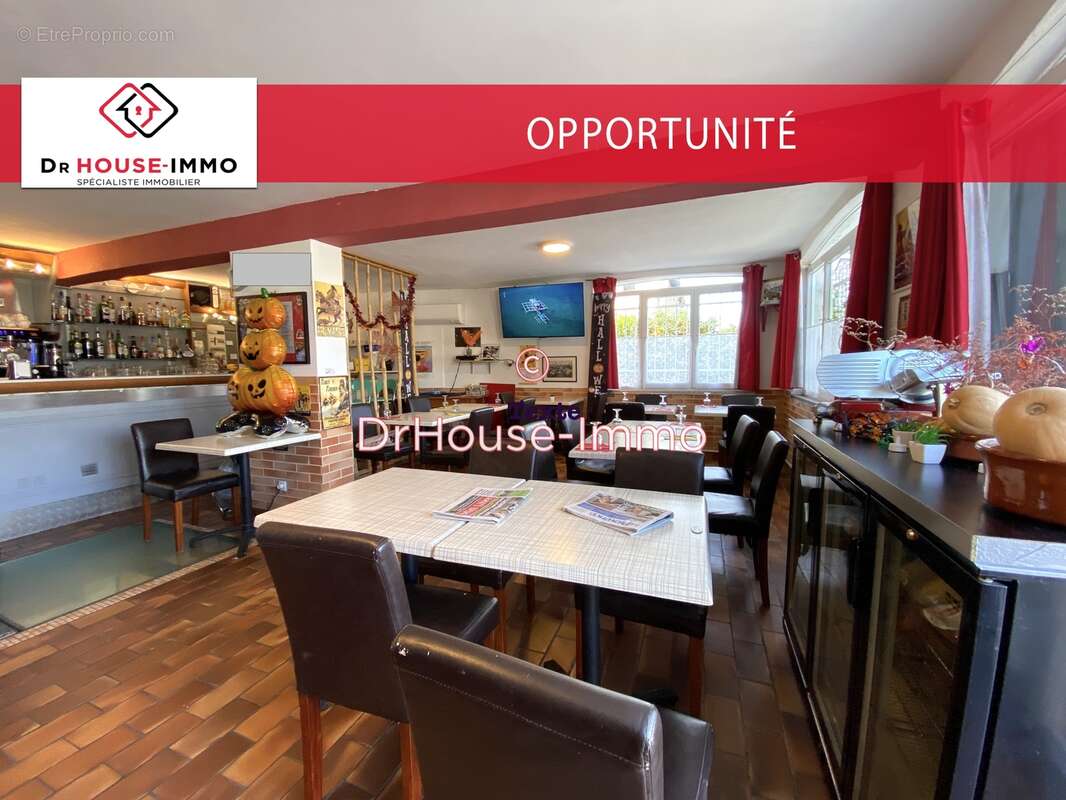 Commerce à SAINTES-MARIES-DE-LA-MER