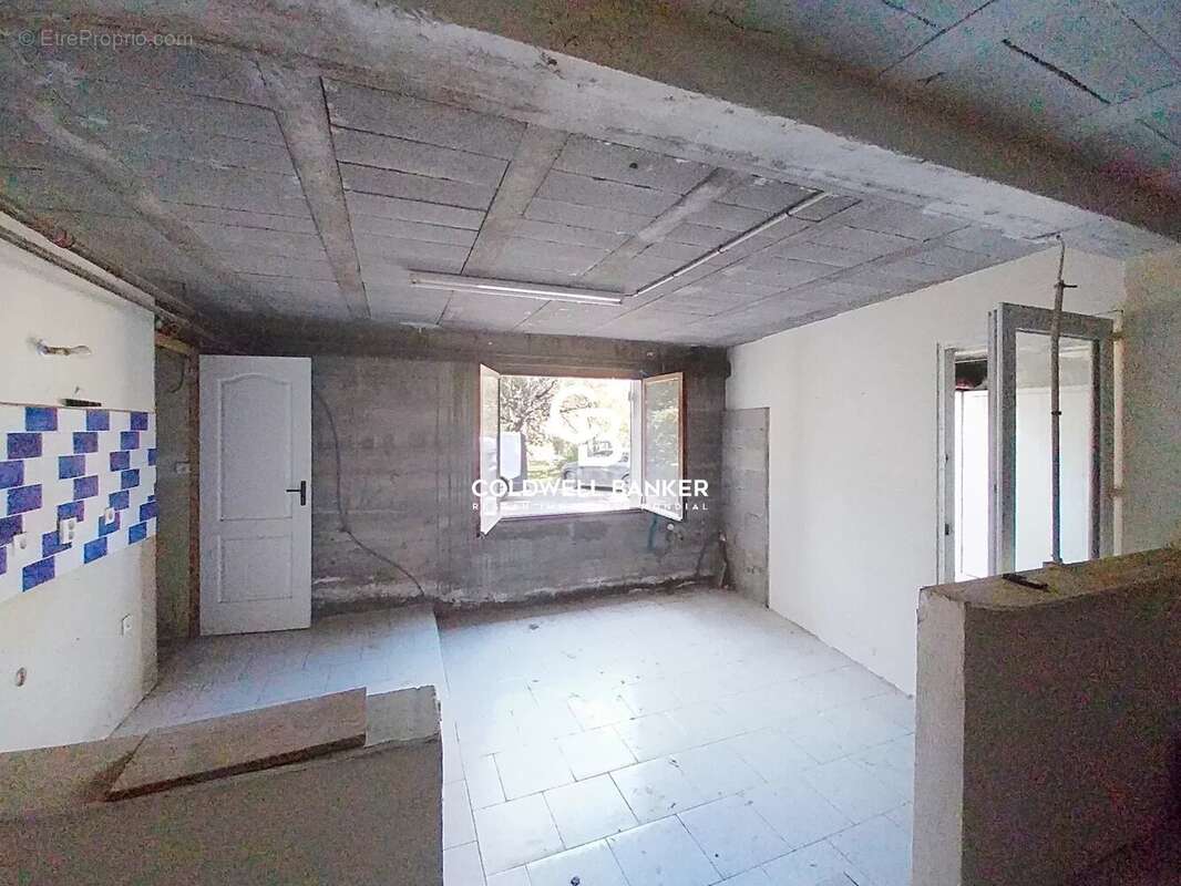 Commerce à SAINT-RAPHAEL