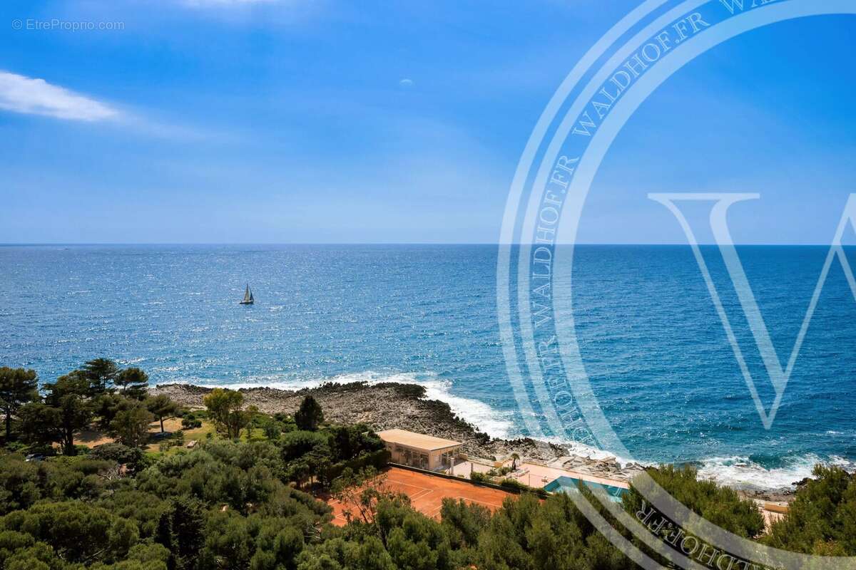 Appartement à ROQUEBRUNE-CAP-MARTIN