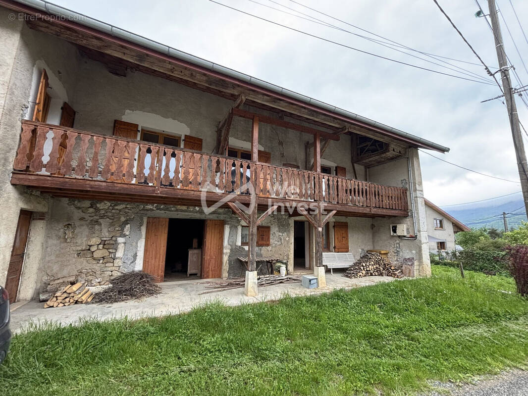Maison à CHAMPFROMIER