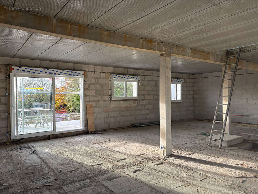 Maison à CHERY-LES-POUILLY