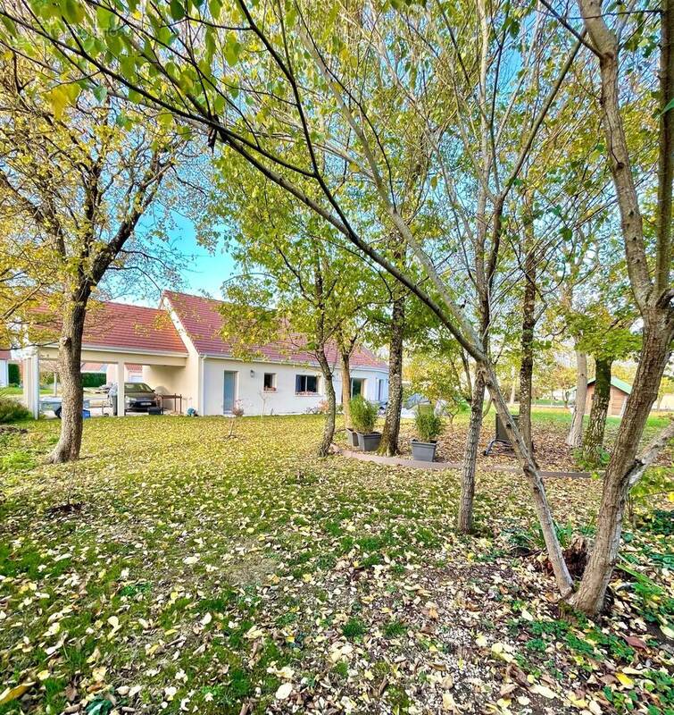 Photo 1 - Maison à SOYE-EN-SEPTAINE