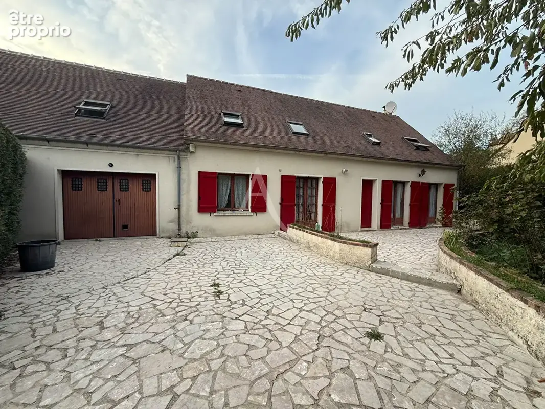 Photo Maison à Le Chatelet-En-Brie au prix de 349 000€