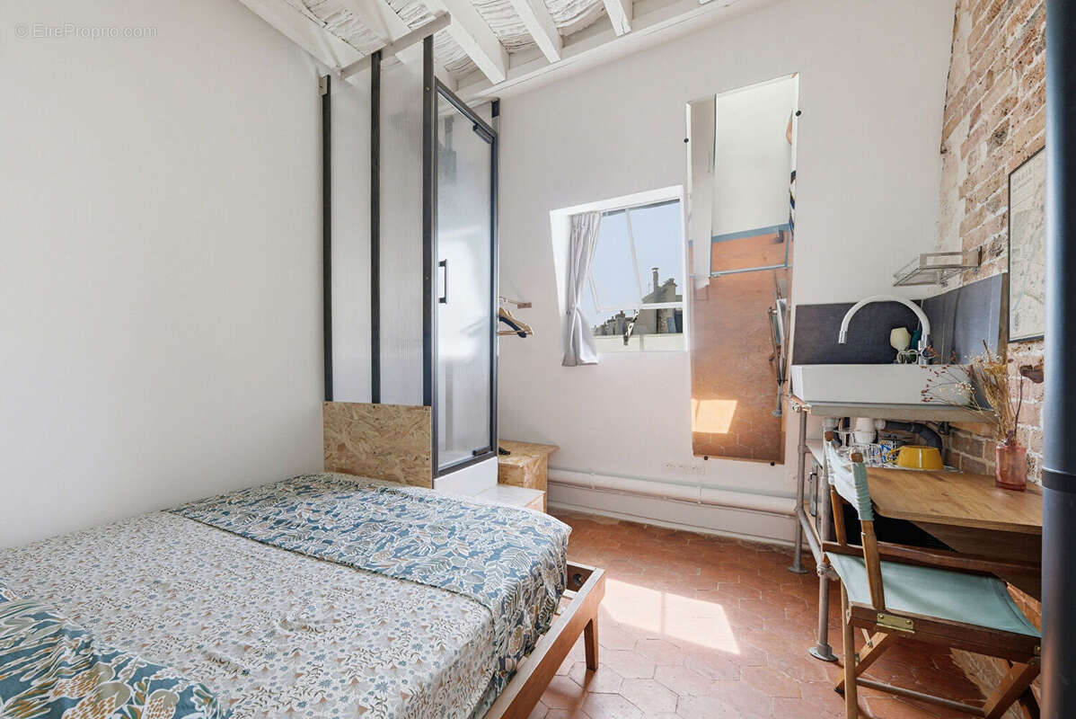 Appartement à PARIS-10E