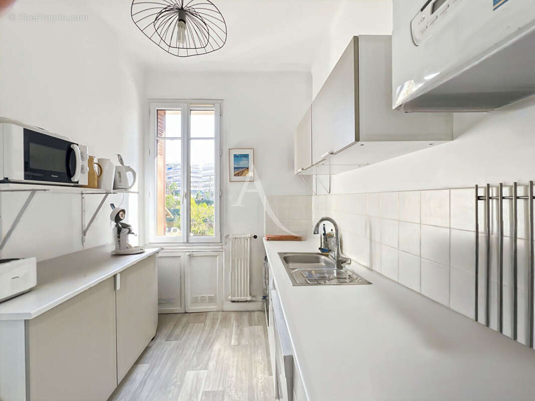LE CANNET Maison indépendante de caractère avec 2 appartements et jardin - photo 4