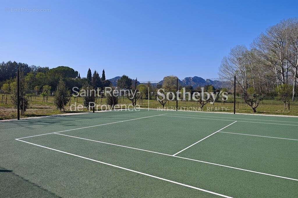Mas en pierre rénové avec superbe vue sur les Alpilles, tennis et piscine - photo 14