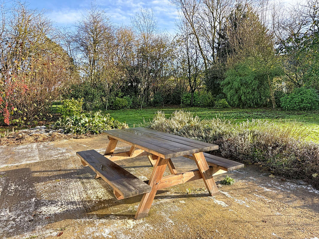 Maison à LA NEUVILLE-CHANT-D&#039;OISEL