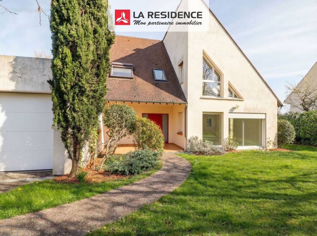 Maison à SAINT-GERMAIN-EN-LAYE