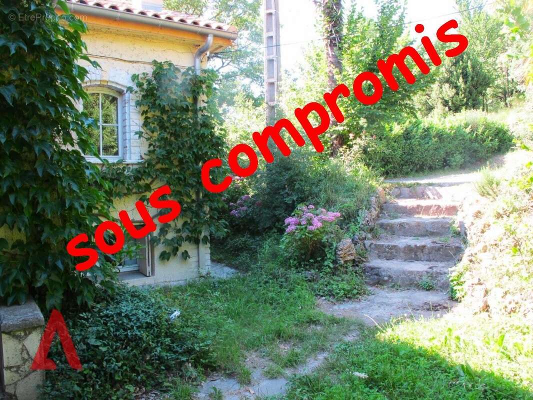 Maison à LES PLANS