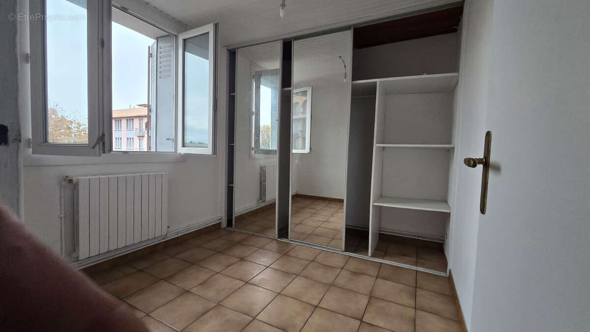 Appartement à MARSEILLE-15E