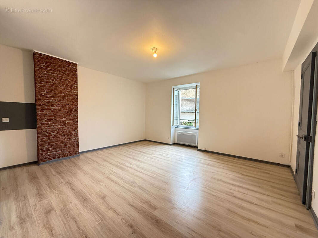 Appartement à LONS-LE-SAUNIER