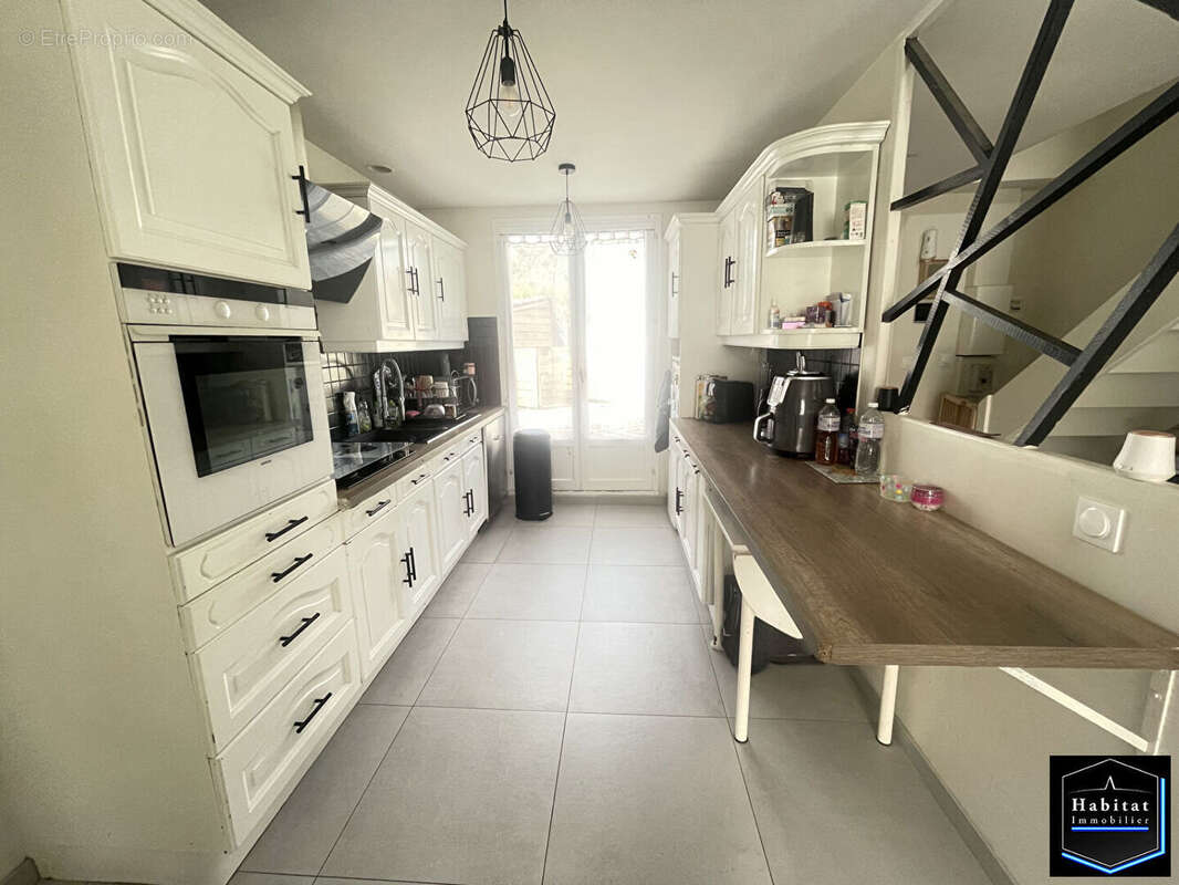 Maison à NANTEUIL-LE-HAUDOUIN