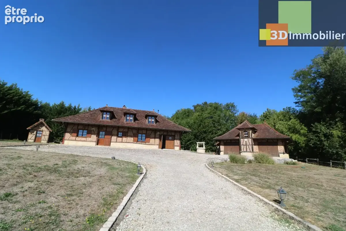 Maison 8 pièces 202 m² à vendre à Saint-Germain-Du-Bois (71330) - photo 2