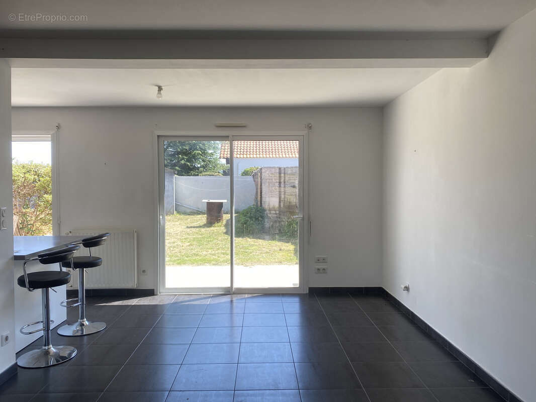 Maison à SAINT-SEBASTIEN-SUR-LOIRE