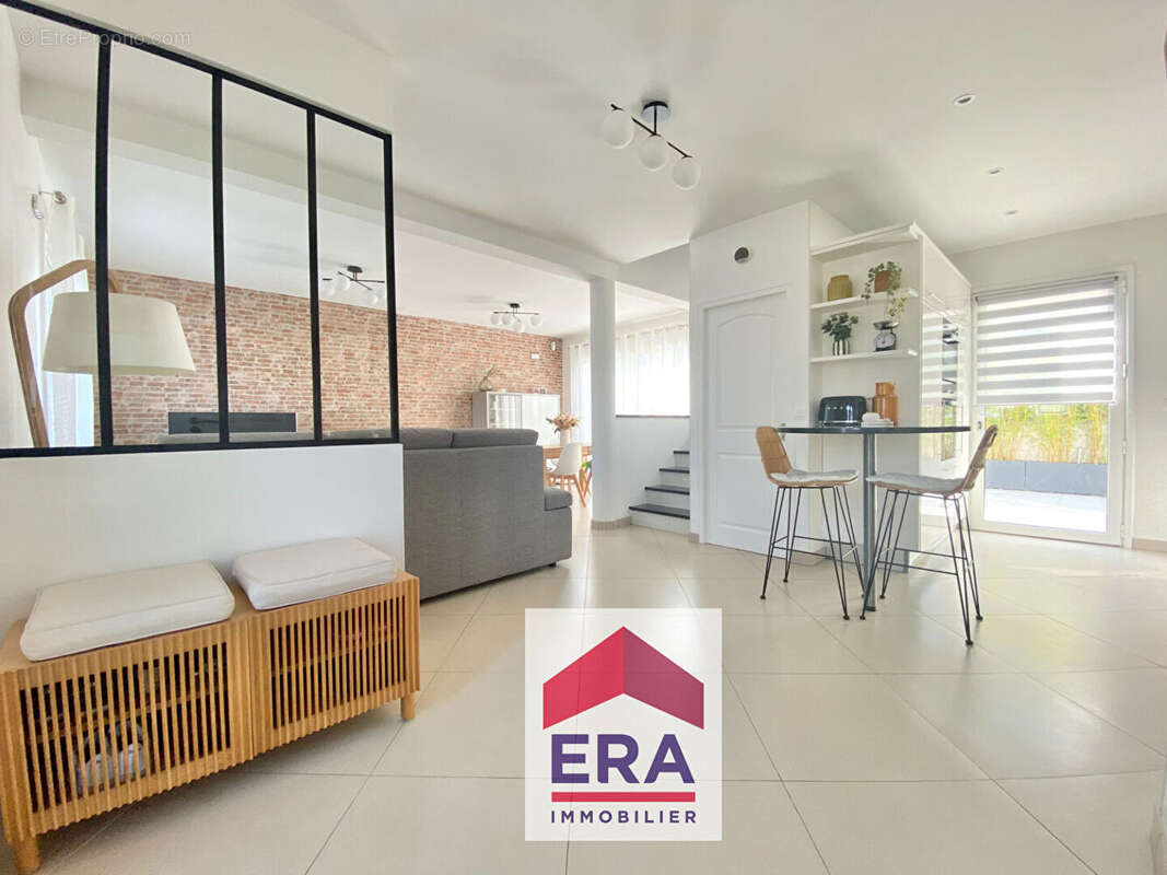 Maison à SARTROUVILLE