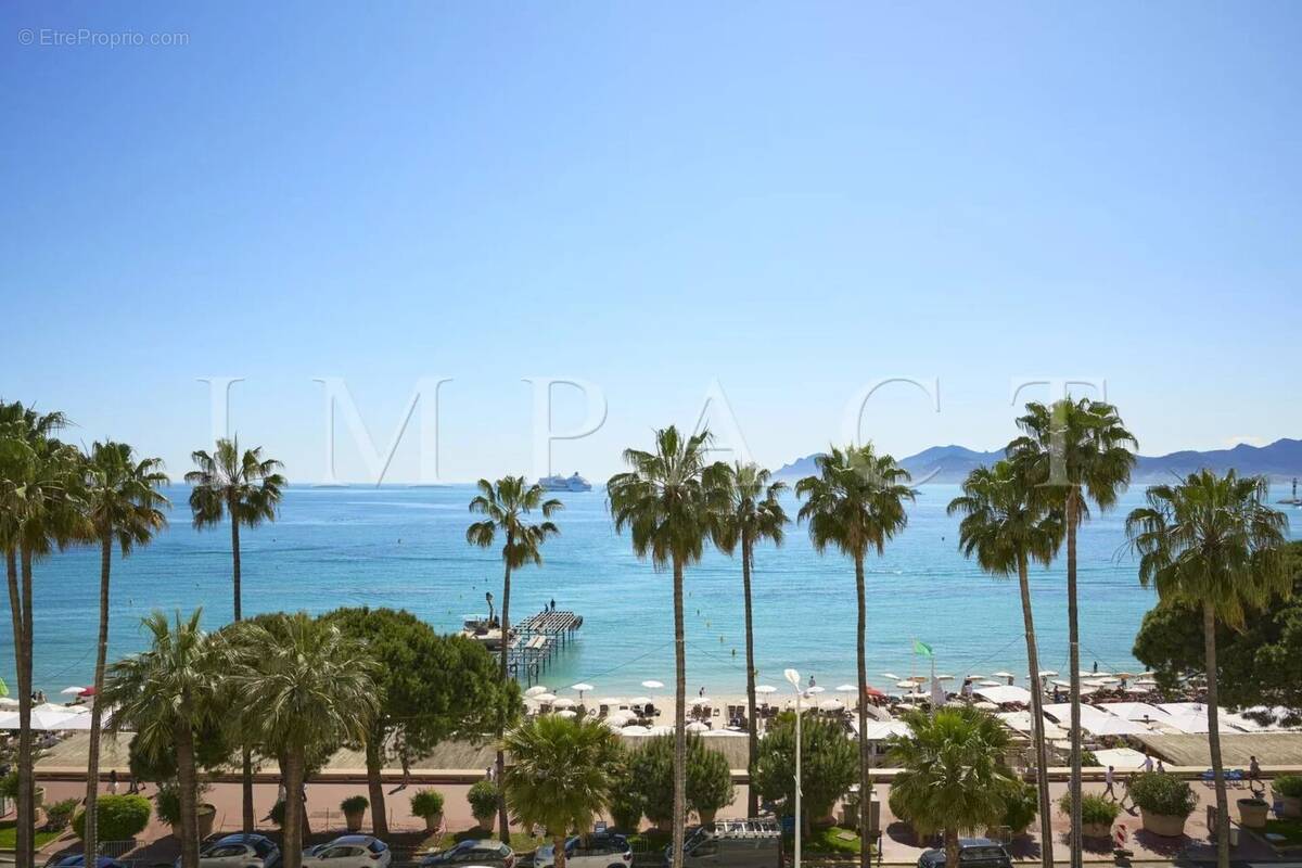 Appartement à CANNES
