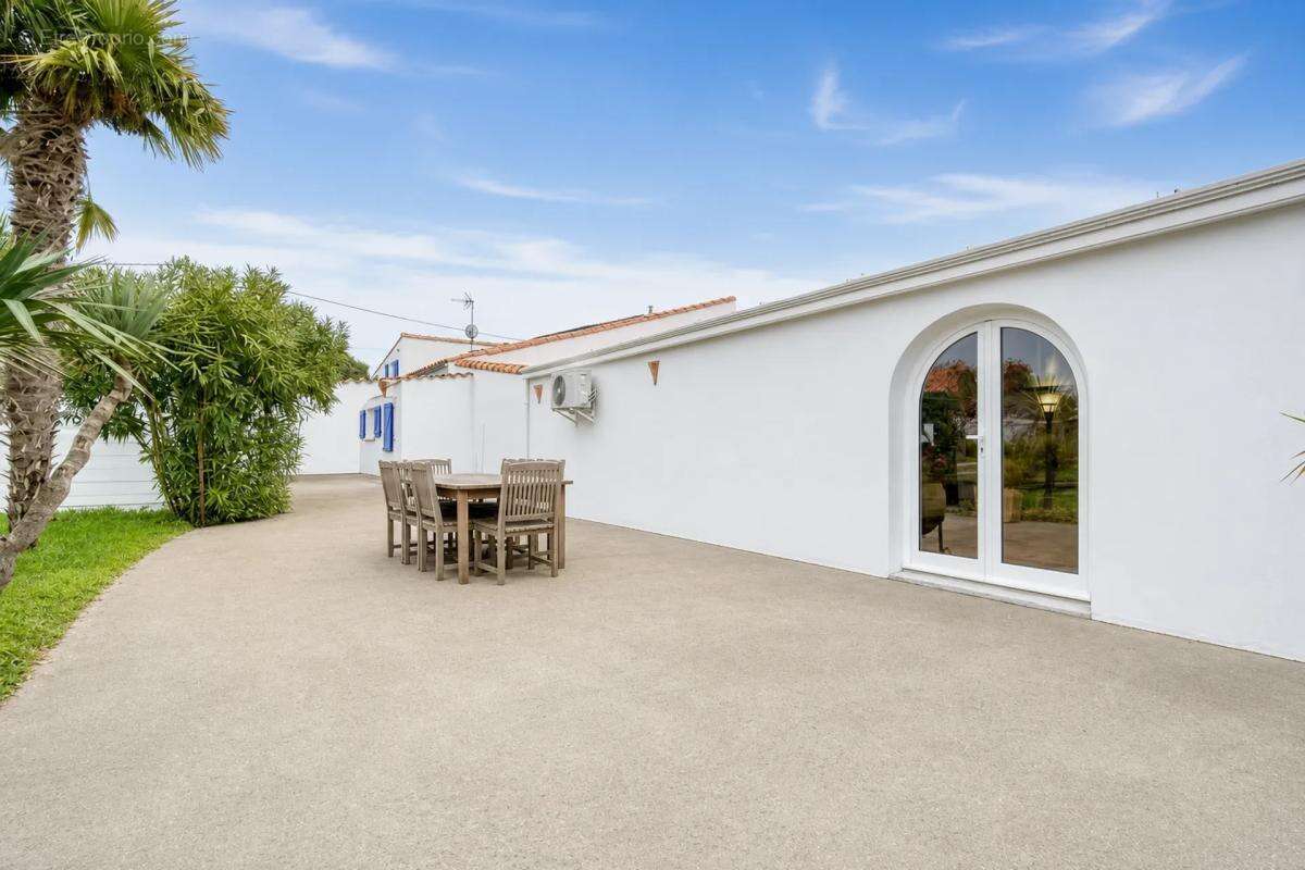 Maison d'exception de 307 m² avec piscine - photo 9