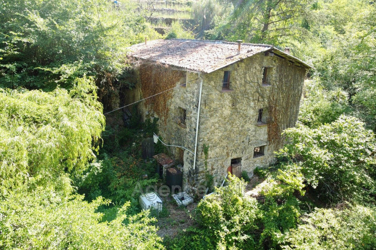 Maison à DURANUS