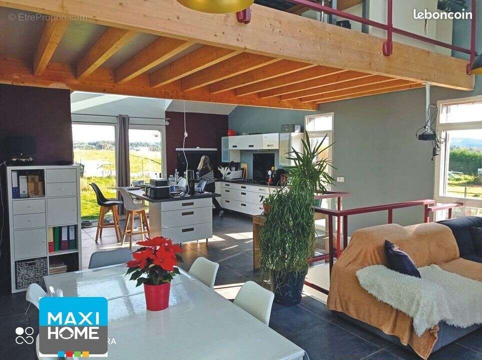 Maison à YSSINGEAUX