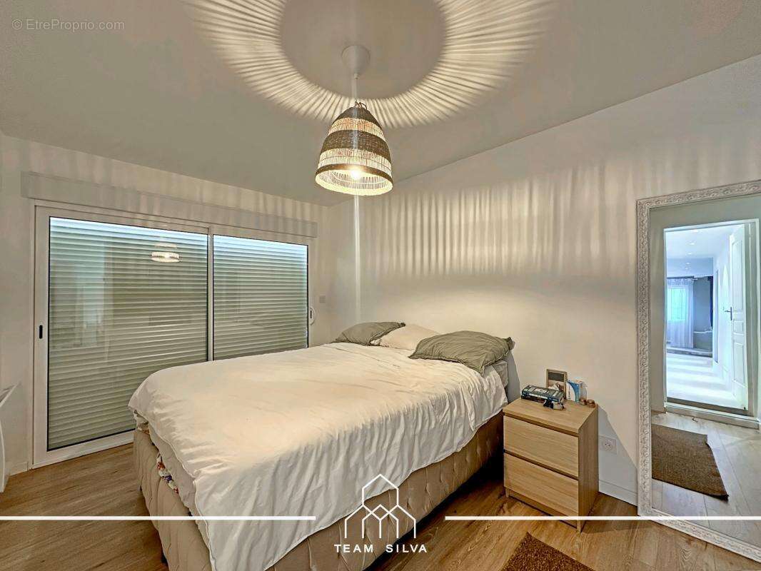 Maison à SAINT-GENIS-LAVAL