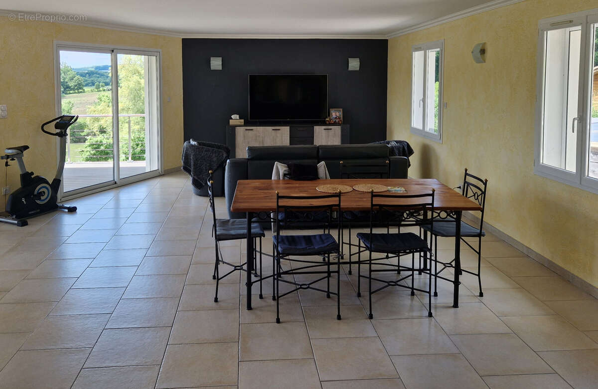 Maison contemporaine avec vue panoramique et piscine   Secteur Monflanquin / Villeneuve-sur-Lot - photo 9