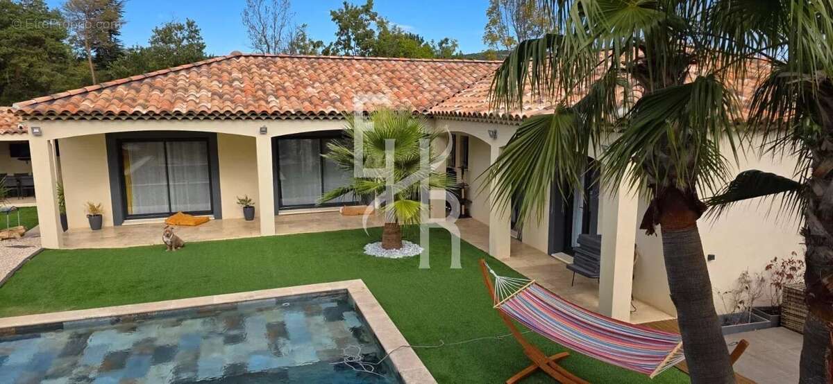 Maison à PLAN-D&#039;AUPS-SAINTE-BAUME