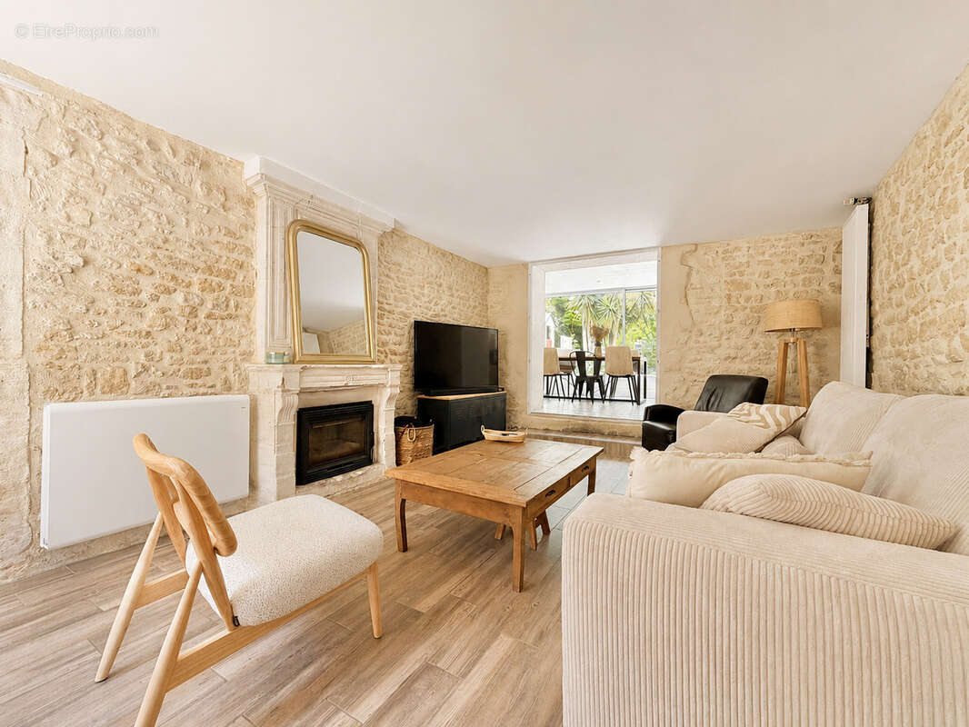 Maison rénovée de charme à REVIERS - photo 2
