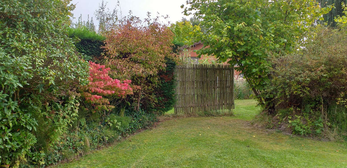 Maison à GROFFLIERS