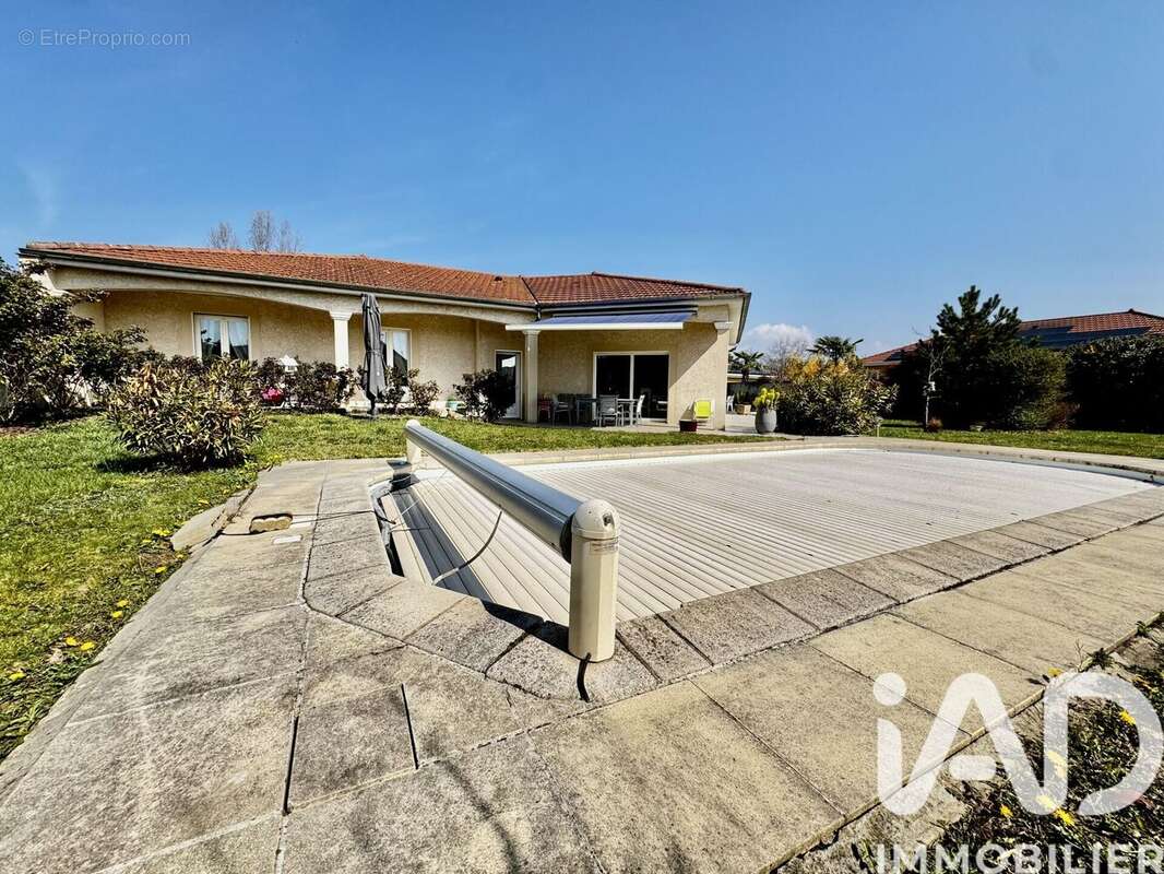 Photo 2 - Maison à FEURS