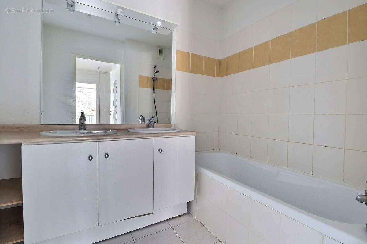 Appartement à CAVIGNAC