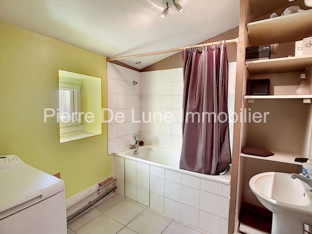 Immeuble ,Idéal investisseur au coeur de Brindas - photo 6