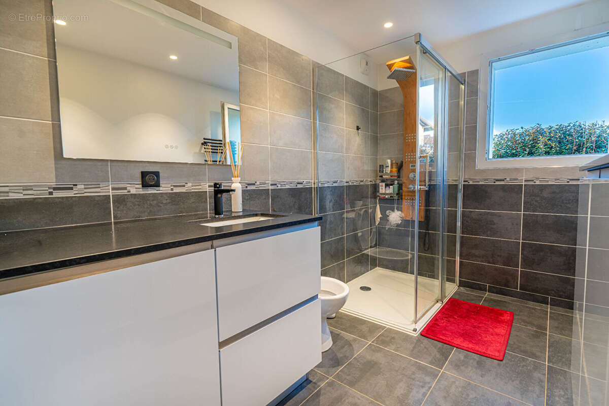 Appartement à VILLAZ