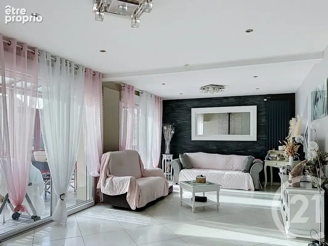 Maison 6 pièces 179 m² à vendre à Thaon-Les-Vosges (88150) - photo 6